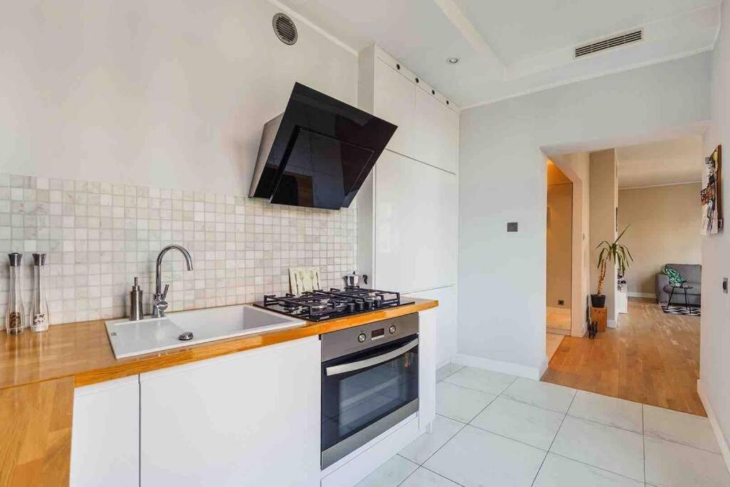 Urokliwy Apartament Gdanskアパートメント エクステリア 写真